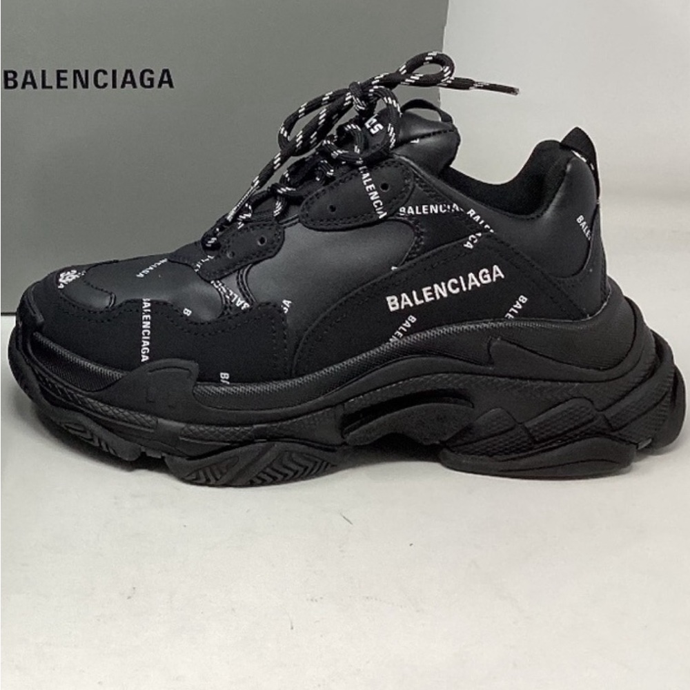 BALENCIAGA sneakers 💎